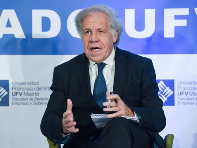 Almagro respalda a Dina Boluarte y repudia la acción de Pedro Castillo en Perú