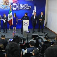 Lilly Téllez, Döring, Taboada, Rojo, Creel... Romero recopila casos de espionaje contra panistas