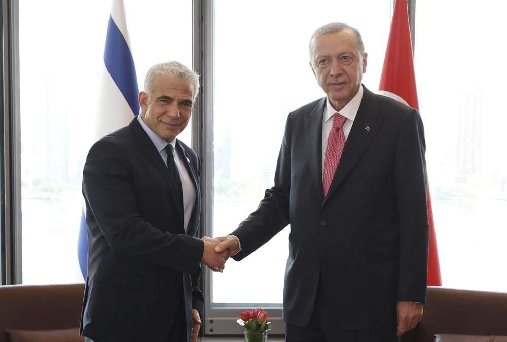 El primer ministro israelí Yair Lapid y el presidente turco Recep Tayyip Erdogan en reunión al margen de la Asamblea General de la ONU