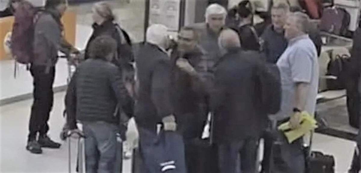 Parte de los imputados en el aeropuerto de Bariloche. Fuente: (PSA)