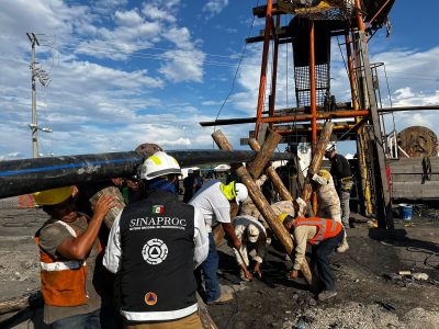Plan de rescate del gobierno tardaría 11 meses: Familiares de mineros