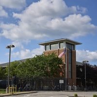 Autoridades arrestan a más de 100 personas en Tennessee en apoyo al plan de deportación de Trump