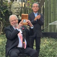 Entregan a Gonzalo Celorio “Medalla José Vasconcelos” del Seminario de Cultura Mexicana