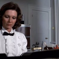 Murió la actriz de James Bond y Doctor Who, Pamela Salem