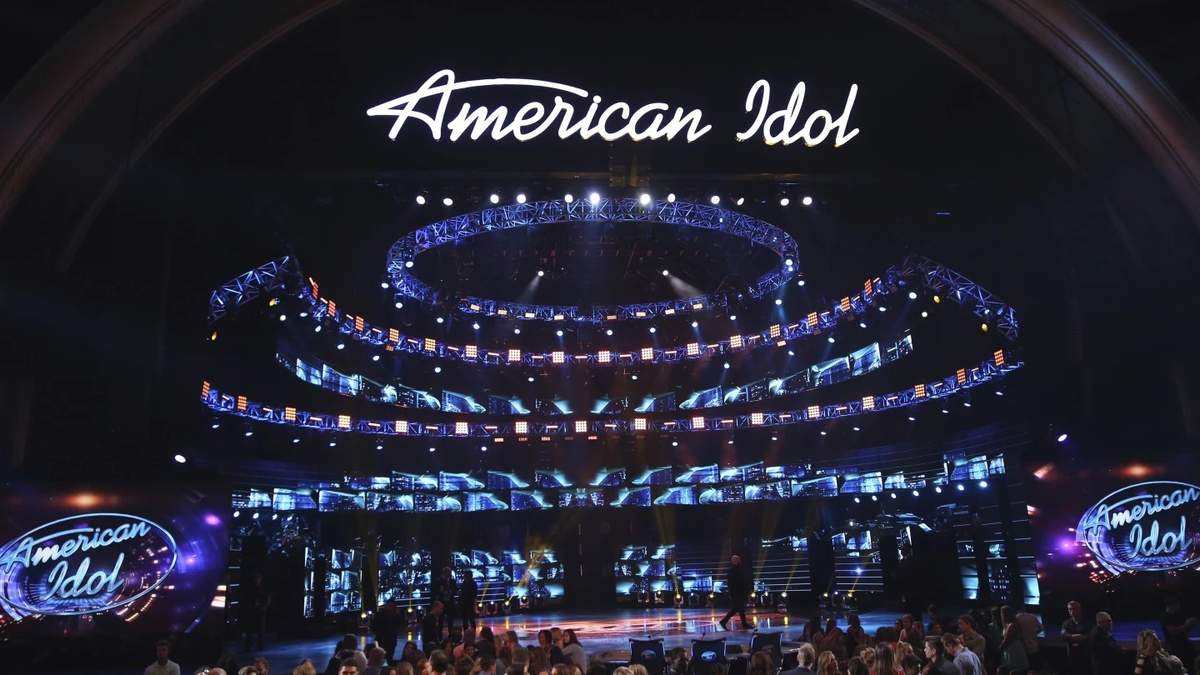 Un hombre asesina a la supervisora musical de "American Idol" y a su marido en Los Ángeles