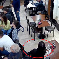 Mechera en acción: así roban un celular en La Barraca en cuestión de segundos