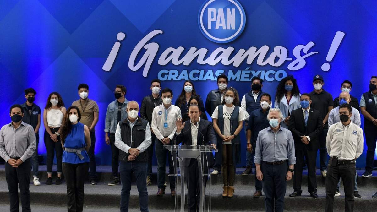 El presidente Marko Cortés y militantes en las pasadas elecciones