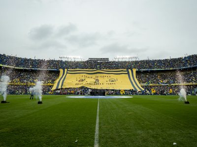 Es un fanático más: el hijo de un campeón con Boca que heredó la pasión de su padre