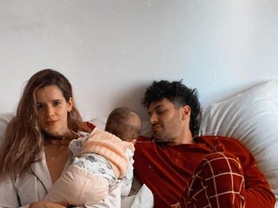 Primer añito: la tiernísima postal de Violeta Urtizberea y su hijita Lila que nos derritió de amor