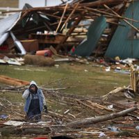 "Es una tragedia inimaginable": Joe Biden lamentó las muertes por los tornados en Estados Unidos