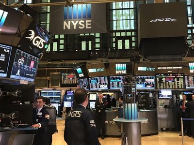 Efecto positivo: las acciones y bonos subieron en Wall Street tras la cadena nacional de Javier Milei