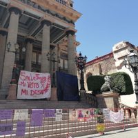 Buscadoras de desaparecidos instalan plantón en Guanajuato