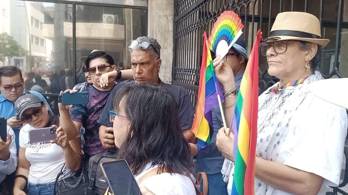 Acusan a la morenista Sahara Munira José Flores de usurpar curul destinado al colectivo LGBTTTIQ+