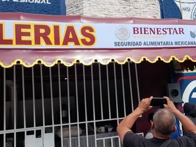Acusan a morenistas de usar logotipos del gobierno federal en red de tortillerías
