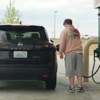 La gasolina en EU cuesta 50 por ciento más que antes de la guerra con Irán