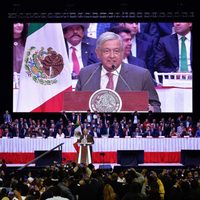 López Obrador ensalza a empresarios por su impulso al salario mínimo