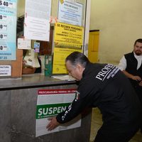 Por irregularidades, Profeco suspende estacionamientos en Centro Histórico de la CDMX
