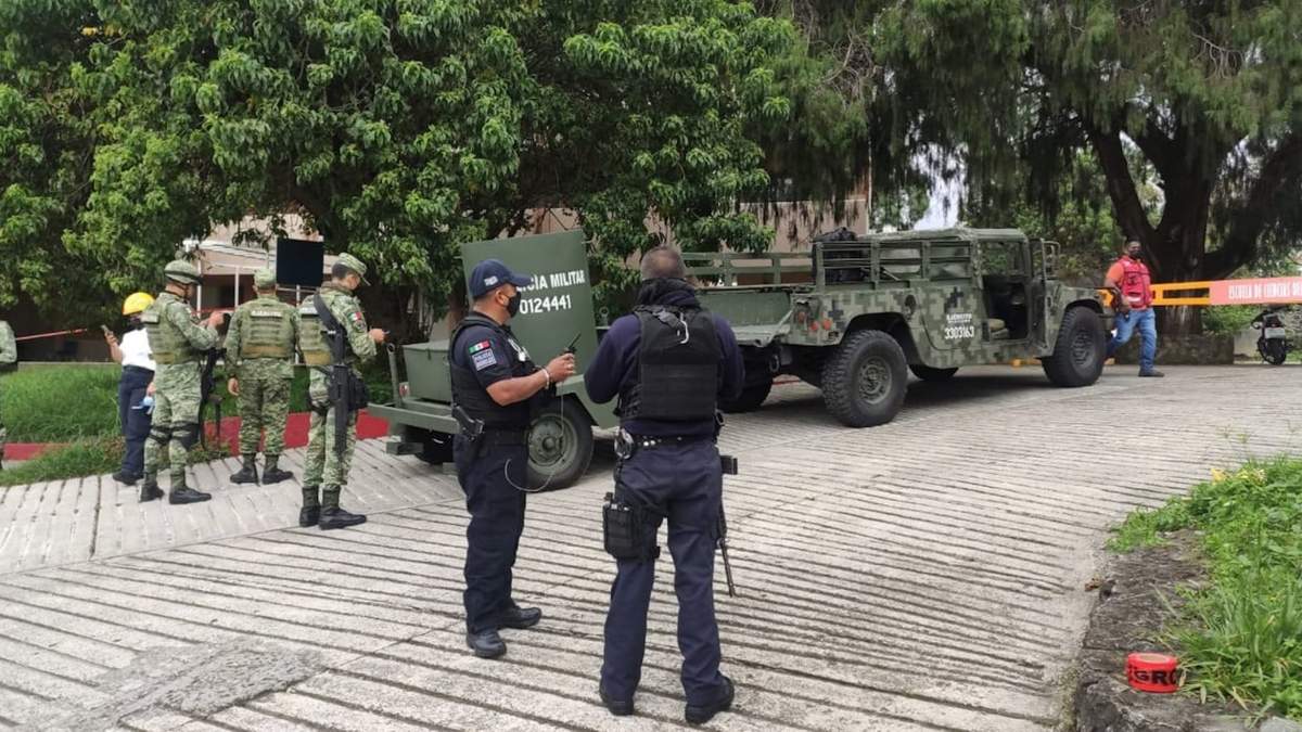 Soldados en la UAEM