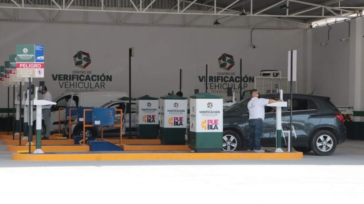 Un verificentro en Puebla