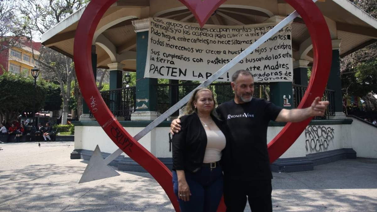 Cecilia Flores y Adrián LeBarón