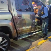 Detienen a cuatro personas vinculadas a un ataque a culatazos y al robo con inhibidores