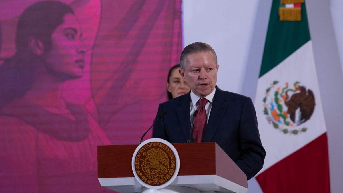 Zaldívar. Incondicional de la 4T