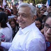 Así fue la salida AMLO de Palacio Nacional y su llegada al Ángel para encabezar la marcha (Video)