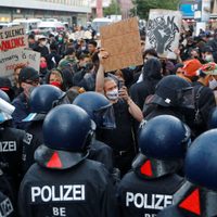Alemania: masivas protestas en Berlín contra la violencia policial y el racismo