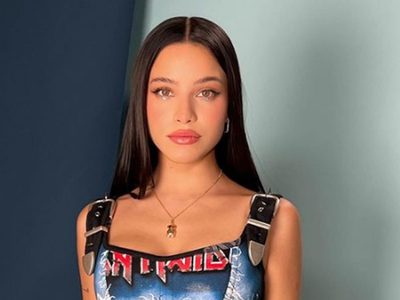 Ella es Gabriela, la mamá de Emilia Mernes de quien heredó su belleza