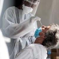 Coronavirus en Argentina: los contagios superaron los 900.000