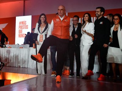 “No vamos a colgar los tenis”: Dante Delgado adelanta que MC definirá a candidato en enero