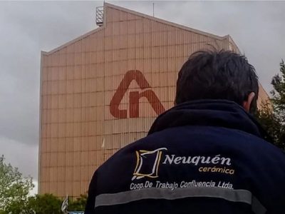 Denuncian que un juez ordenó avanzar con el remate y desalojo de Cerámica Neuquén