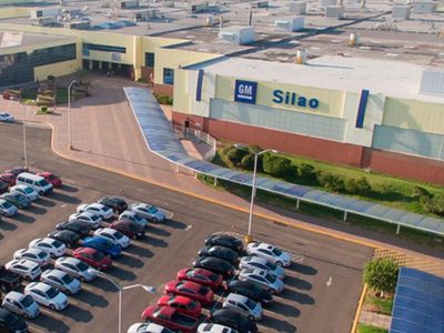 Pese a Trump y sus críticas al T-MEC, General Motors anuncia inversión de mil mdd en México