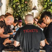 Albert Adriá, hermano del célebre cocinero, cierra sus restaurantes