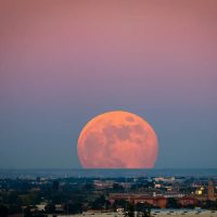 Energía, cambios y emociones: lo que la primera superluna de octubre traerá a cada uno de los signos del zodíaco