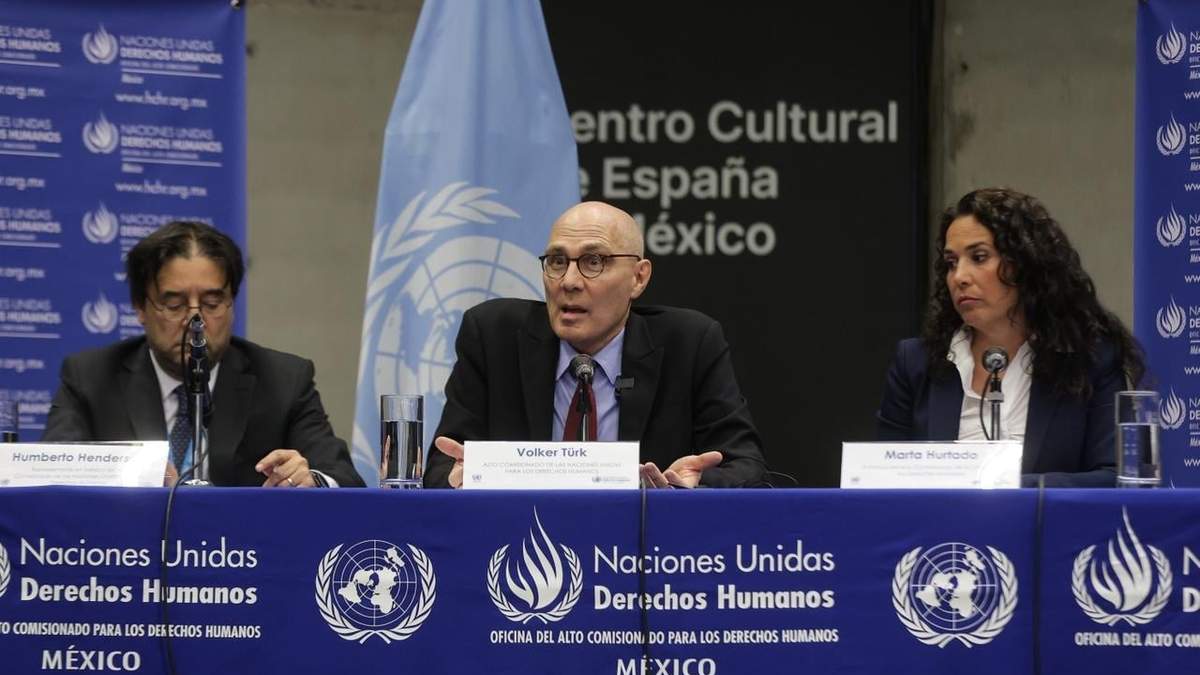 Volker Türk en la conferencia de prensa
