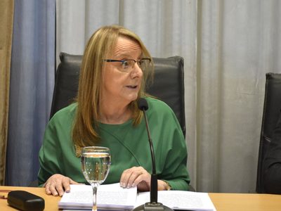 Santa Cruz: Alicia Kirchner presentó el plan de impulso del primer pozo shale en la Cuenca Austral
