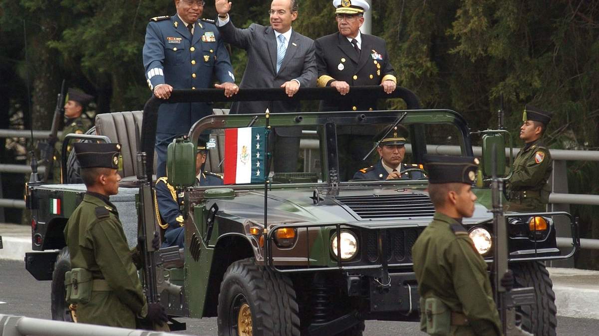 Calderón. Primer plan para proteger Michoacán