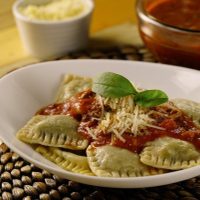 Raviolones caseros: hacé la masa con solo 2 ingredientes y ponete la 10 con esta receta fácil y rica