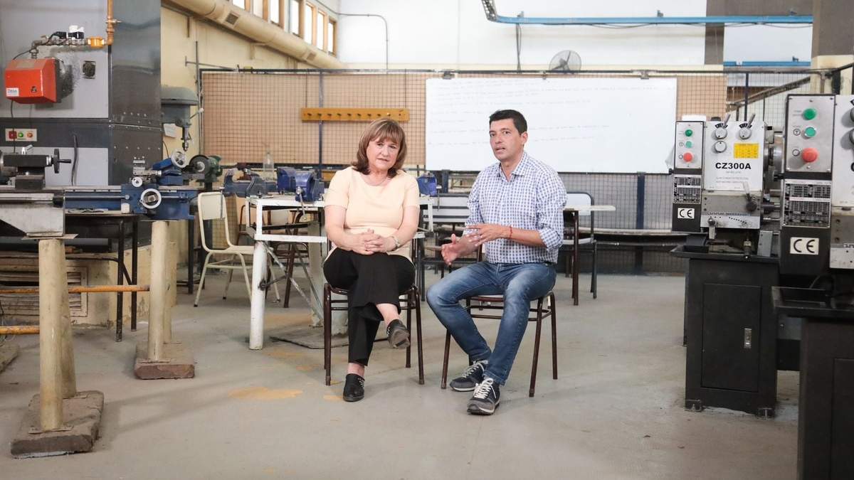Candidato a gobernador por el MPN, Marcos Koopmann, y su compañera de fórmula, Ana Pechen. Fuente: (Facebook)