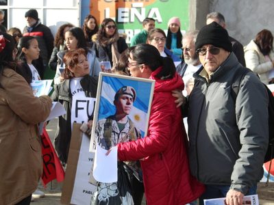 Se realizó una marcha en Zapala para pedir justicia por la muerte del soldado Pablo Córdoba