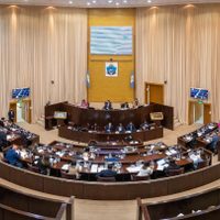 Docentes cumplidores cobrarán 14 sueldos por año