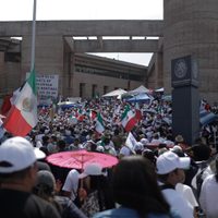 Trabajadores del Poder Judicial protestan afuera de la Cámara de Diputados (Video)