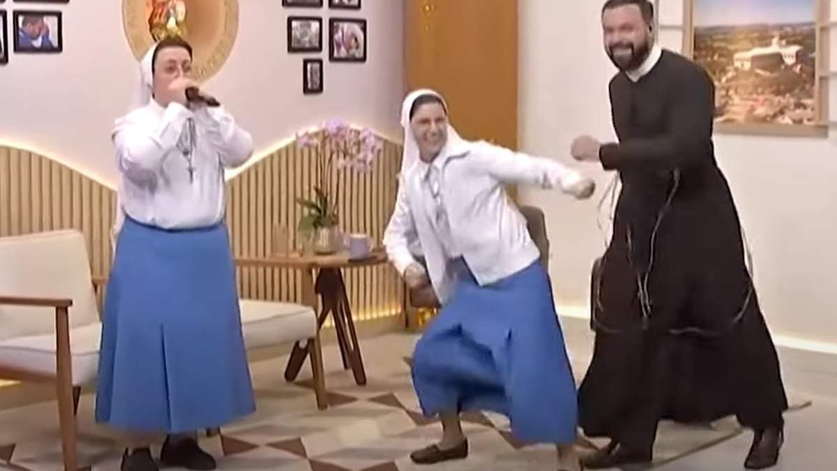 Dos monjas improvisaron una sesión de rap con beatbox incluído