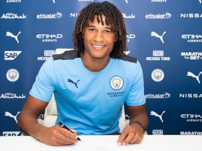 El Manchester City sumó al segundo refuerzo y no para