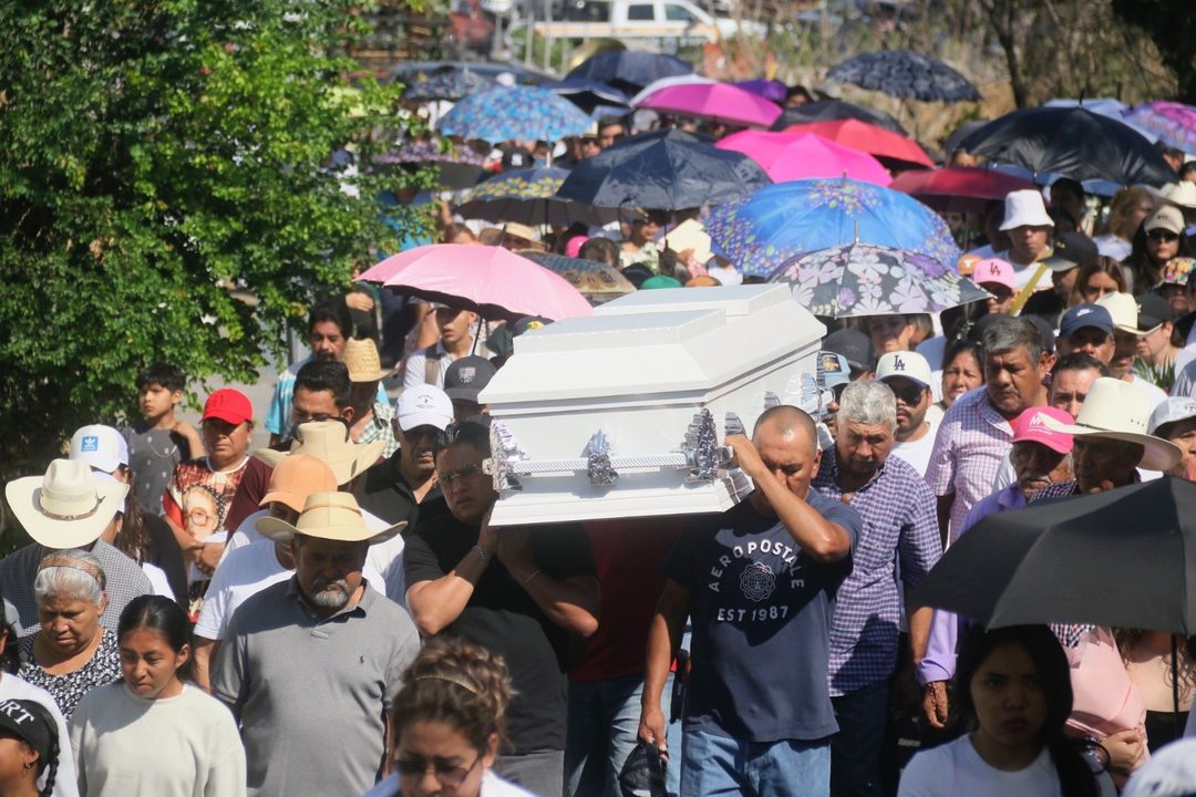 Cortejo funebre de Karol Toledo Go´mez. Foto Margarito Pérez Retana  Cuartoscuro