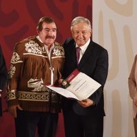 ... Y adelanta que el lunes se reunirá con la CNTE y el SNTE