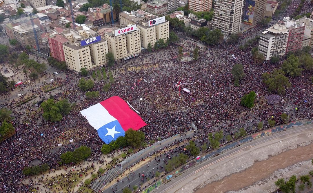 05_EuropaPress_2476539_marcha_masiva_santiago_chile_calcula_hay_mas_75000_personas