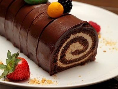 Pionono de brownie relleno de ganache de chocolate: llevá esta bomba de sabor a tu mesa y preparate para los aplausos