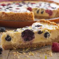 Torta de duraznos con arándanos: una bomba de sabor para tu próxima merienda dulce